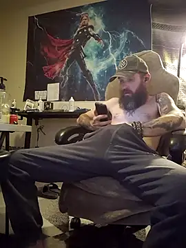 Snapshot of lit702 chatting on 11/13/25, 08:57 lit702 online show from 11/13/25, 08:57