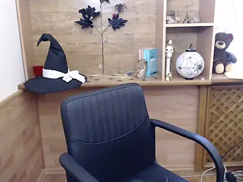 DaniellaKiss online show from 11/23/25, 09:09