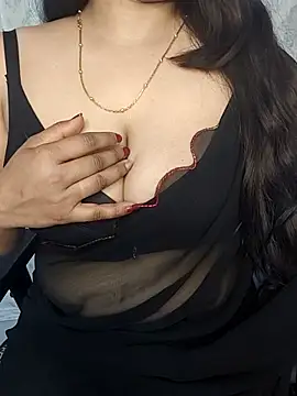 Snapshot of Cute-Ayesha chatting on 03/05/25, 08:21 Cute-Ayesha online show from 03/05/25, 08:21
