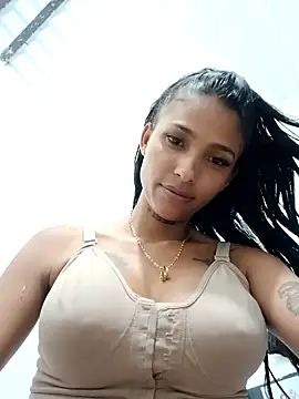 Snapshot of Antonellasmith00 chatting on 02/14/25, 04:31 Antonellasmith00 online show from 02/14/25, 04:31