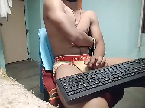 Snapshot of vicky0805 chatting on 01/07/25, 04:05 vicky0805 online show from 01/07/25, 04:05