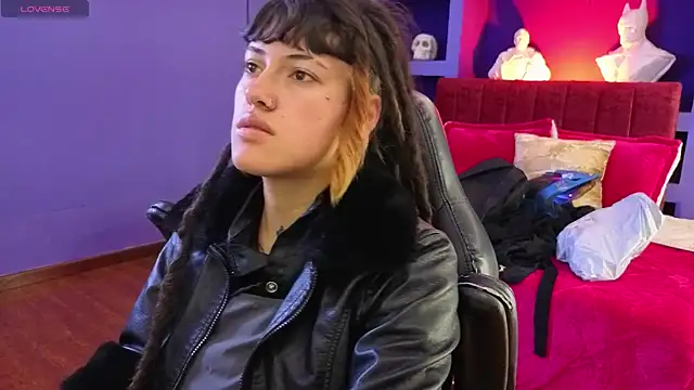  sharlotte777 online show from 10/10/25, 02:16