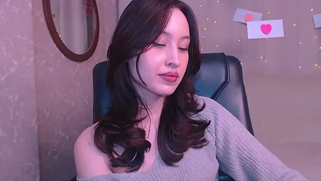 Snapshot of Ann__Cute chatting on 02/13/25, 02:20 Ann Cute online show from 02/13/25, 02:20