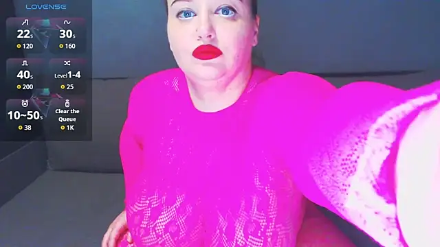 Snapshot of anna_claire chatting on 09/16/25, 09:38 anna claire online show from 09/16/25, 09:38