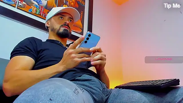 MAXIMUS MASTE3 online show from 10/19/25, 10:32