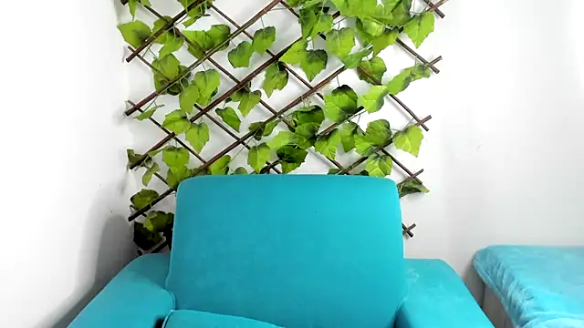 Snapshot of Miaa_coopeer chatting on 01/30/25, 10:51 Miaa coopeer online show from 01/30/25, 10:51