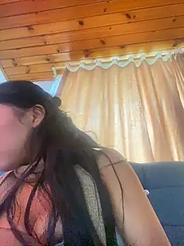 Snapshot of Miaa_coopeer chatting on 03/20/25, 12:53 Miaa coopeer online show from 03/20/25, 12:53