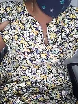 Snapshot of Jasikatamil chatting on 02/14/25, 06:40 Jasikatamil online show from 02/14/25, 06:40