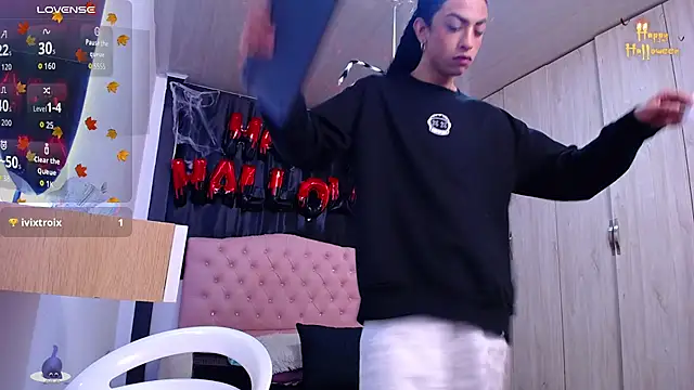 abigail f00x online show from 10/11/25, 12:58