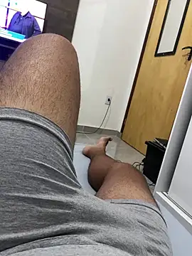 Snapshot of D4ivid chatting on 11/23/25, 03:28 D4ivid online show from 11/23/25, 03:28