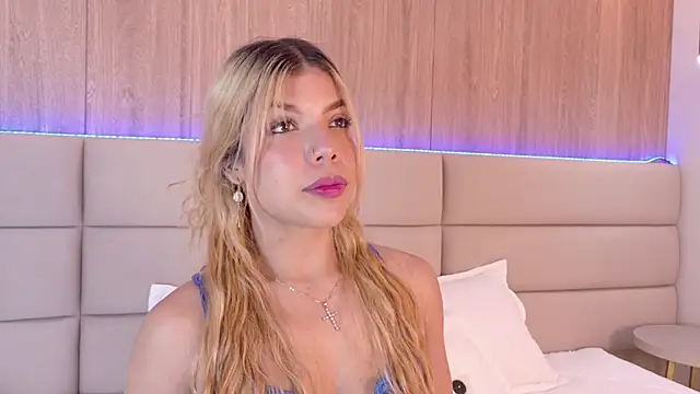 ValeSwift online show from 02/04/25, 02:21