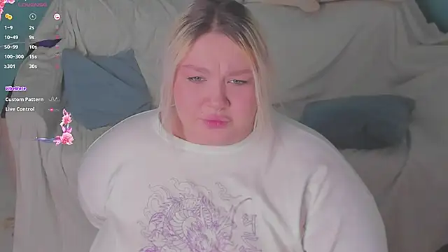 LilyBelll online show from 03/20/25, 09:02