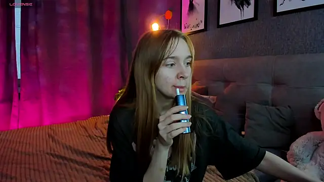 Snapshot of Lesi_Moonie01 chatting on 11/02/25, 09:11 Lesi Moonie01 online show from 11/02/25, 09:11