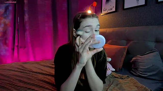 Snapshot of Lesi_Moonie01 chatting on 11/09/25, 09:29 Lesi Moonie01 online show from 11/09/25, 09:29