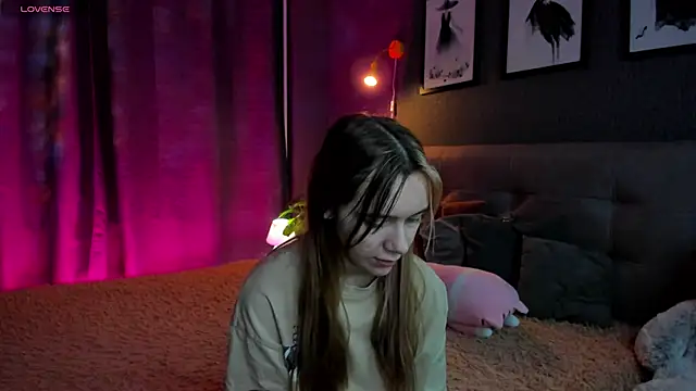 Snapshot of Lesi_Moonie01 chatting on 11/13/25, 09:19 Lesi Moonie01 online show from 11/13/25, 09:19