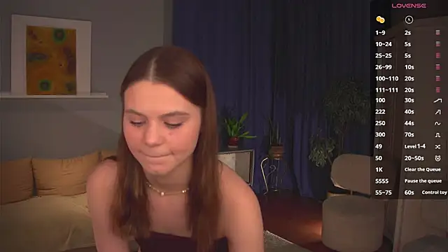 its me lissa  online show from 10/23/25, 01:43