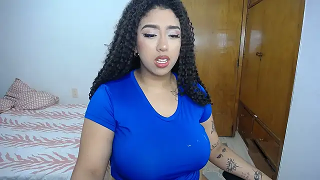 Snapshot of barbara_falcons chatting on 03/13/25, 10:43 barbara falcons online show from 03/13/25, 10:43