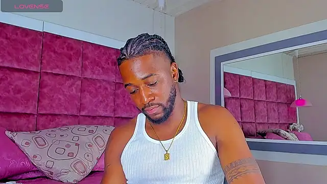 Snapshot of Drake_Nassir4 chatting on 02/10/25, 03:13 Drake Nassir4 online show from 02/10/25, 03:13