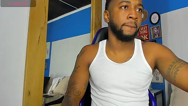 Snapshot of Drake_Nassir4 chatting on 09/28/25, 04:12 Drake Nassir4 online show from 09/28/25, 04:12