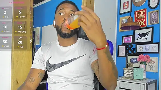 Drake Nassir4 online show from 10/21/25, 08:53