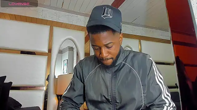 Drake Nassir4 online show from 11/14/25, 02:16