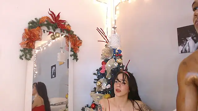 Snapshot of Kimandyuk chatting on 12/18/24, 10:35 Kimandyuk online show from 12/18/24, 10:35