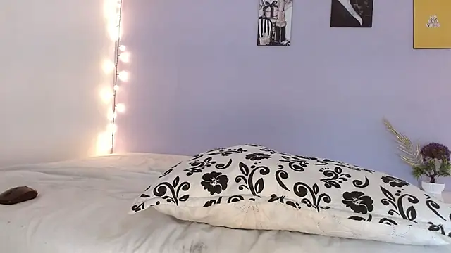 Snapshot of Kimandyuk chatting on 01/23/25, 01:51 Kimandyuk online show from 01/23/25, 01:51