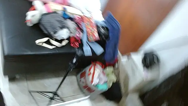 Snapshot of Kimandyuk chatting on 03/10/25, 07:29 Kimandyuk online show from 03/10/25, 07:29