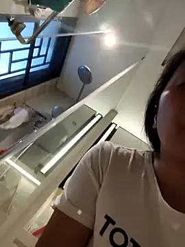 Snapshot of doggiepossession chatting on 11/18/25, 07:13 doggiepossession online show from 11/18/25, 07:13