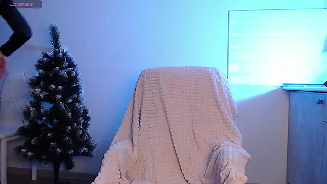 Snapshot of Eva_Hailey_ chatting on 12/11/24, 03:35 Eva Hailey online show from 12/11/24, 03:35