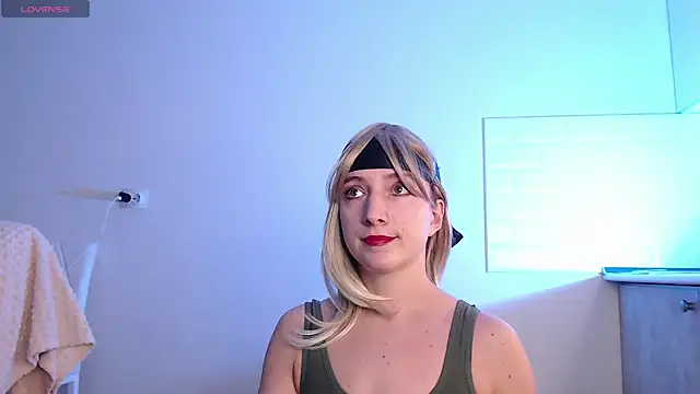 Snapshot of Eva_Hailey_ chatting on 01/28/25, 05:00 Eva Hailey online show from 01/28/25, 05:00
