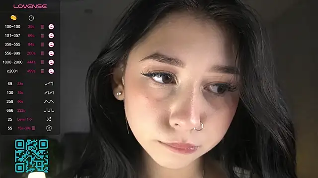 AislyEmbury online show from 10/18/25, 05:32