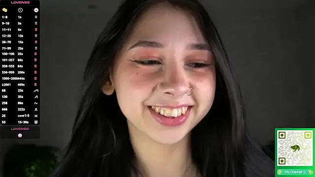 AislyEmbury online show from 11/19/25, 04:45