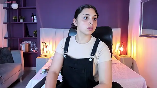 Snapshot of VickyBuunny chatting on 01/21/25, 03:10 VickyBuunny online show from 01/21/25, 03:10
