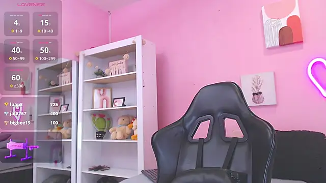 Ian Castillo  online show from 01/24/25, 02:30