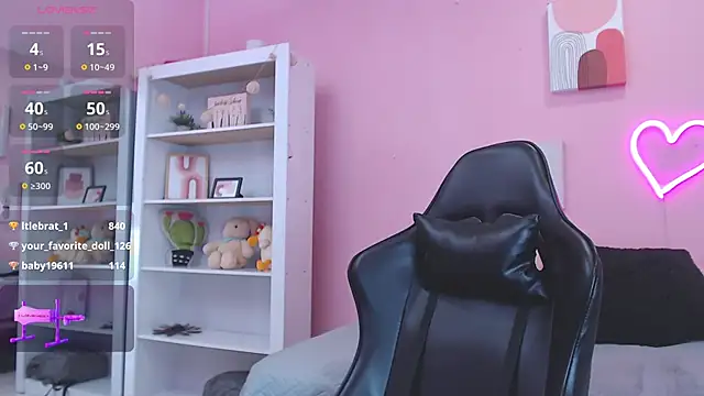 Ian Castillo  online show from 01/25/25, 05:19