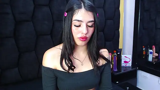 Snapshot of Mia_Charlothe chatting on 02/01/25, 07:05 Mia Charlothe online show from 02/01/25, 07:05