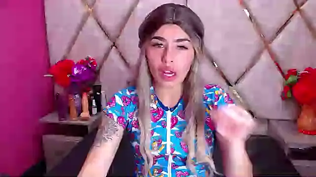 Snapshot of Mia_Charlothe chatting on 03/07/25, 09:18 Mia Charlothe online show from 03/07/25, 09:18