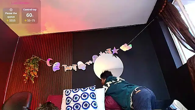 Aaron Jassell1 online show from 10/22/25, 02:28