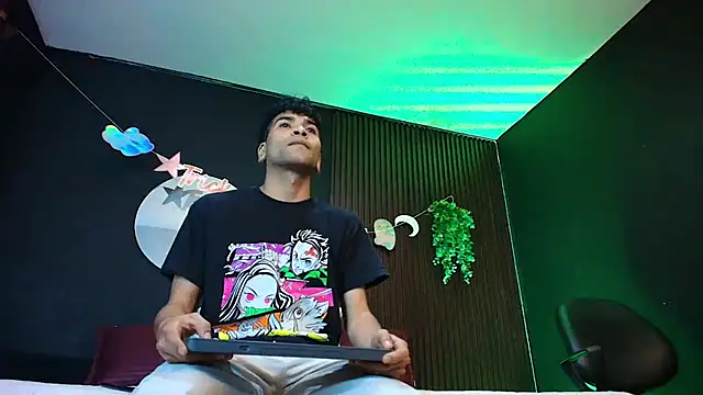 Aaron Jassell1 online show from 10/28/25, 02:48