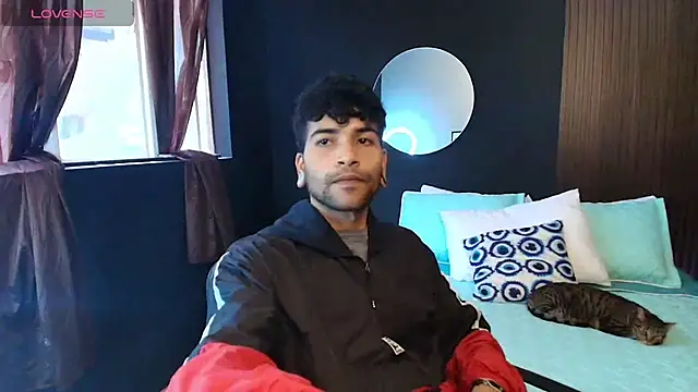 Aaron Jassell1 online show from 11/07/25, 05:02