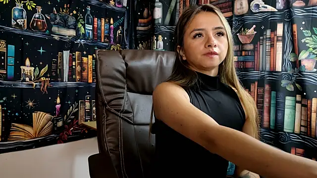 julietta   jackson online show from 12/23/24, 07:20