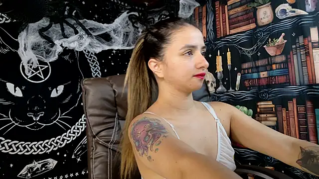 julietta   jackson online show from 10/04/25, 09:24