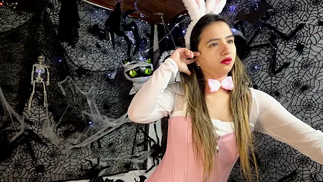 julietta   jackson online show from 10/25/25, 01:29