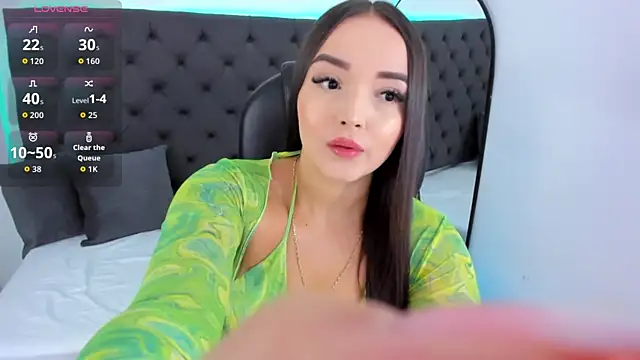 ninfomaria  online show from 10/25/25, 03:40