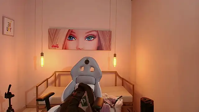 Violetta Suky online show from 03/18/25, 02:26