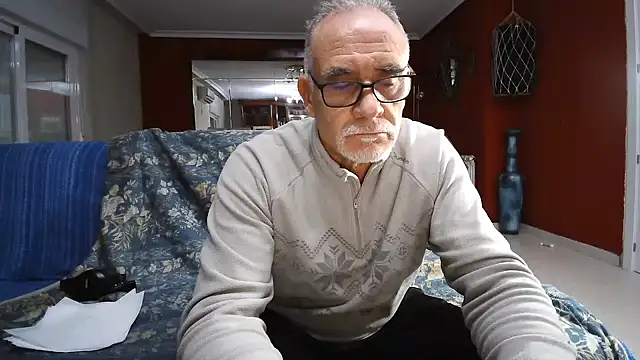 Snapshot of maduroguapo chatting on 01/08/25, 05:26 maduroguapo online show from 01/08/25, 05:26
