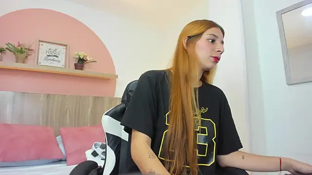 maroly 21 online show from 10/16/25, 02:01