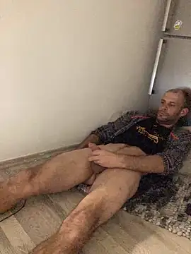 Snapshot of Zbochunec chatting on 03/08/25, 03:39 Zbochunec online show from 03/08/25, 03:39