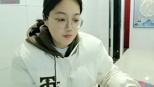 luoxuwen online show from 12/09/24, 06:12
